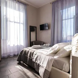 Julia Luxury Roma