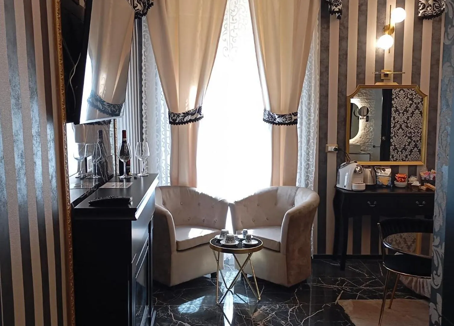 Barberini Dream Guest House Rome 2*,  Italy